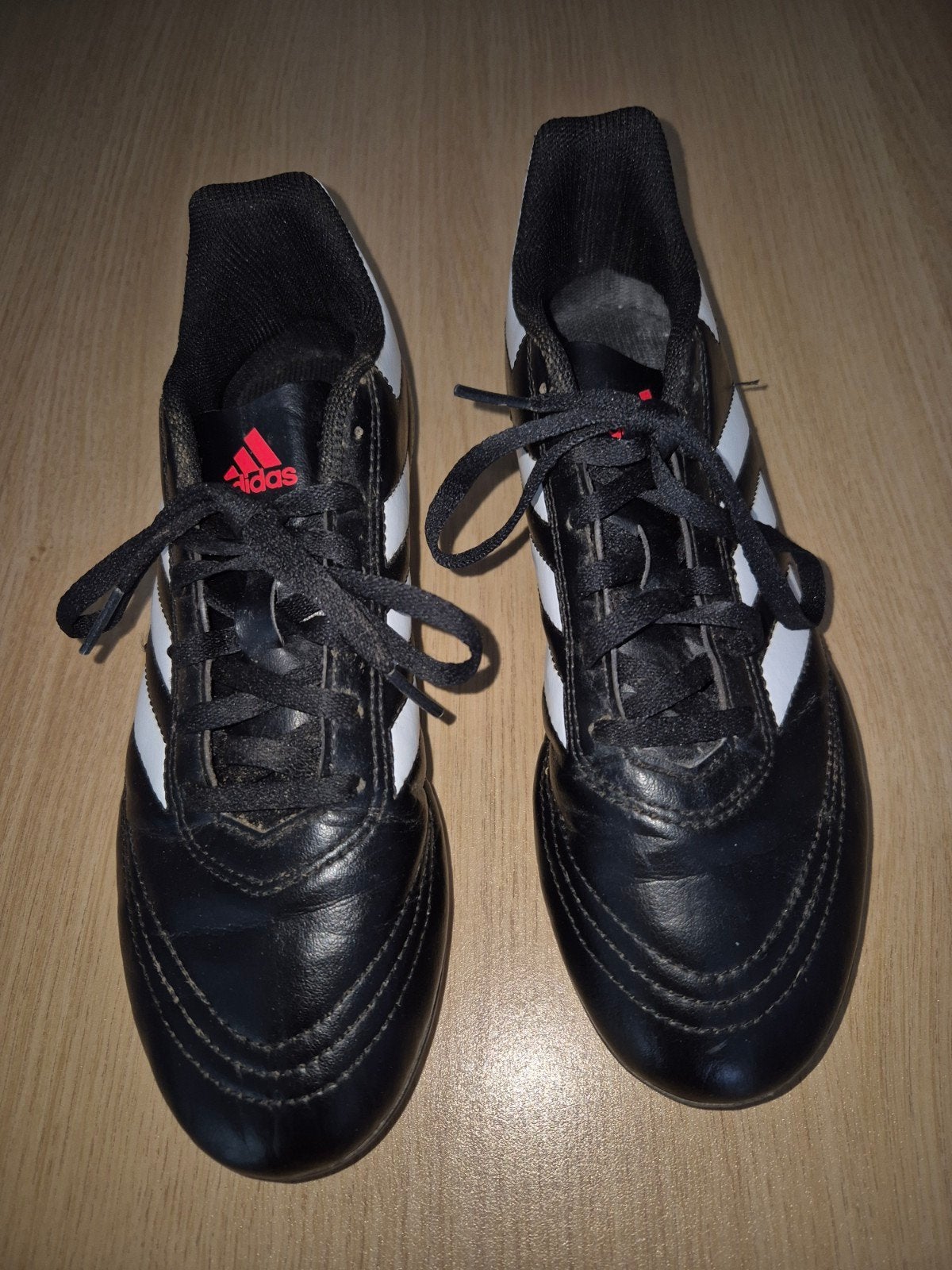 mooie voetbalschoenen Adidas- maat 38 2/3de, Enlèvement, Comme neuf, Chaussures