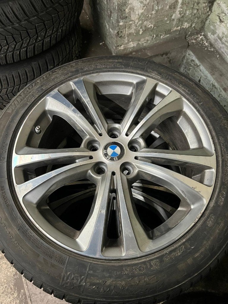 Jantes BMW X1 + pneus hiver 225/50/18, Autos : Pièces & Accessoires, Pneus hiver, Enlèvement ou Envoi, Utilisé, 225 mm