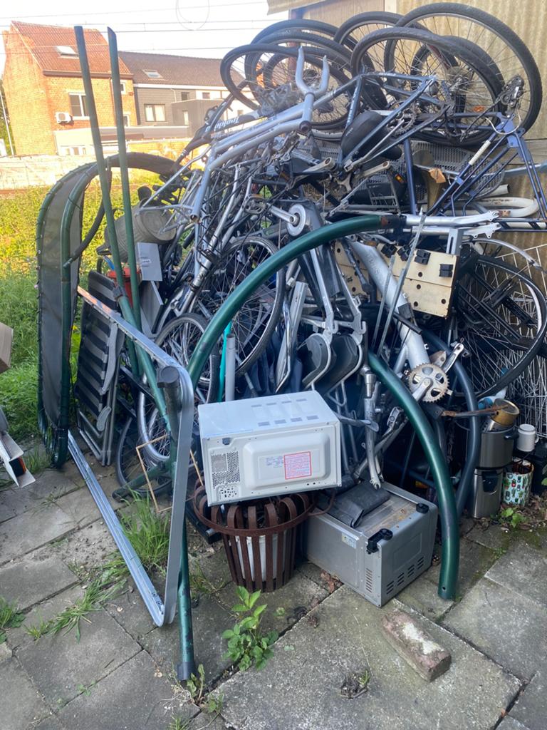 ijzer , aluminum , battery, Doe-het-zelf en Bouw, Metalen, Ophalen of Verzenden, Zo goed als nieuw, IJzer