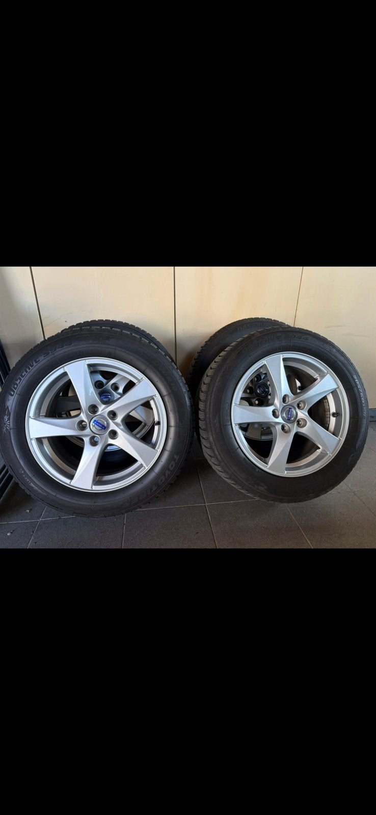Winterbanden + alu velgen 205/60R16, Auto-onderdelen, Ophalen, Winterbanden, Velg(en)