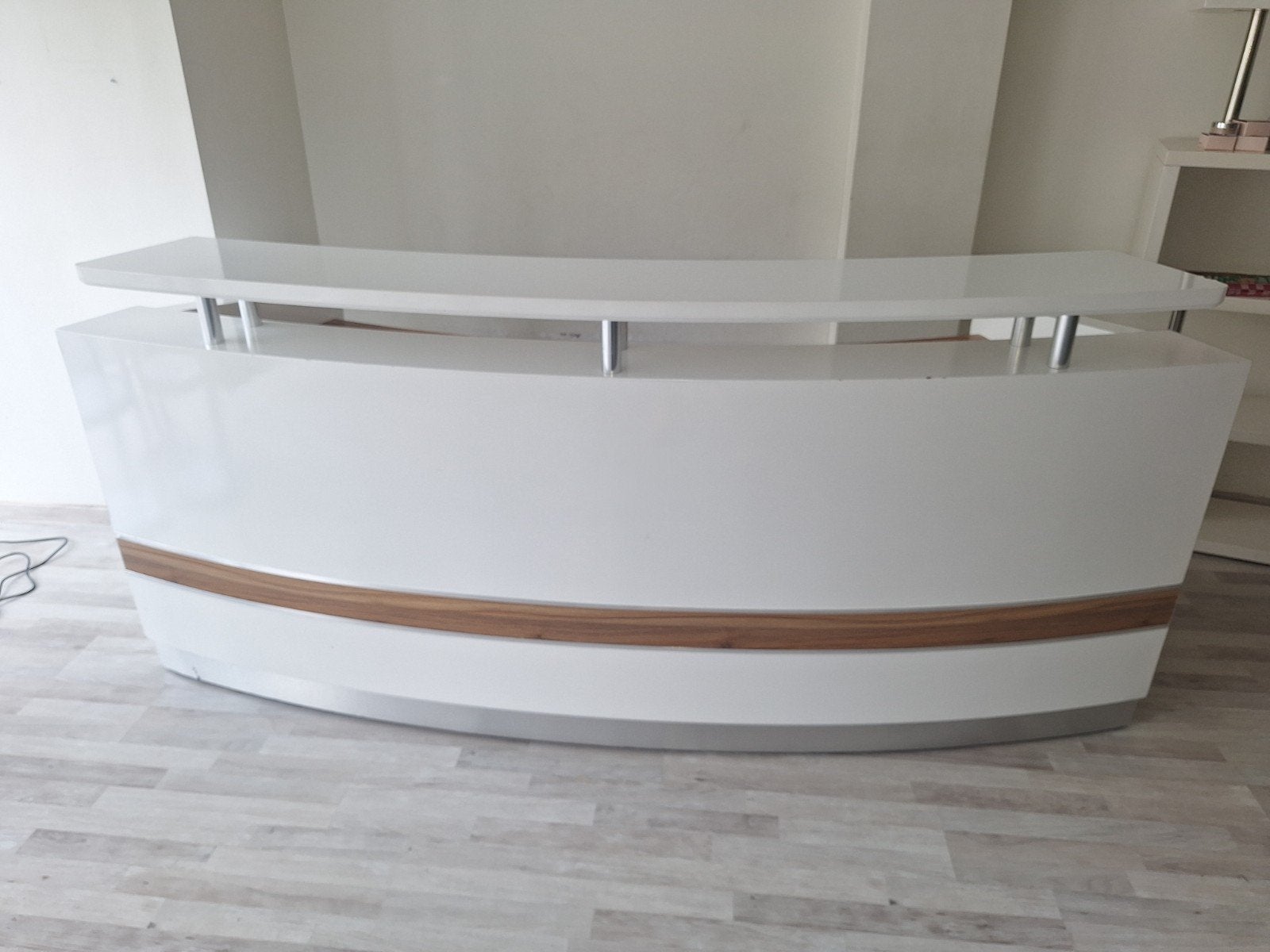 Moderne receptiebalie / ontvangstbalie te koop, Bricolage & Construction, Plinthes & Finitions, Enlèvement