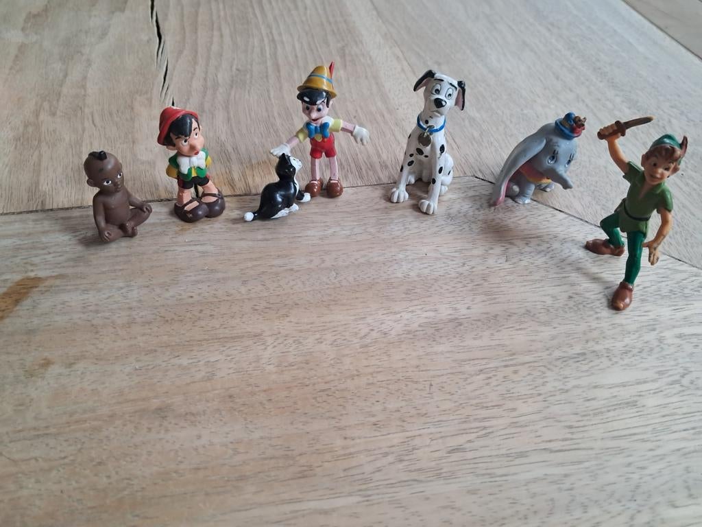 Lot de figurines Disney