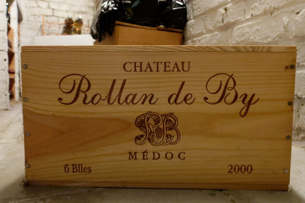 Rollan de By 2000 (caisse bois fermée de 6 bouteilles), Collections, Vins, Neuf, Pleine, Enlèvement, Vin rouge