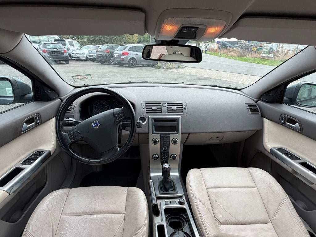 Volvo S40 (Stock ID 98543) — 20