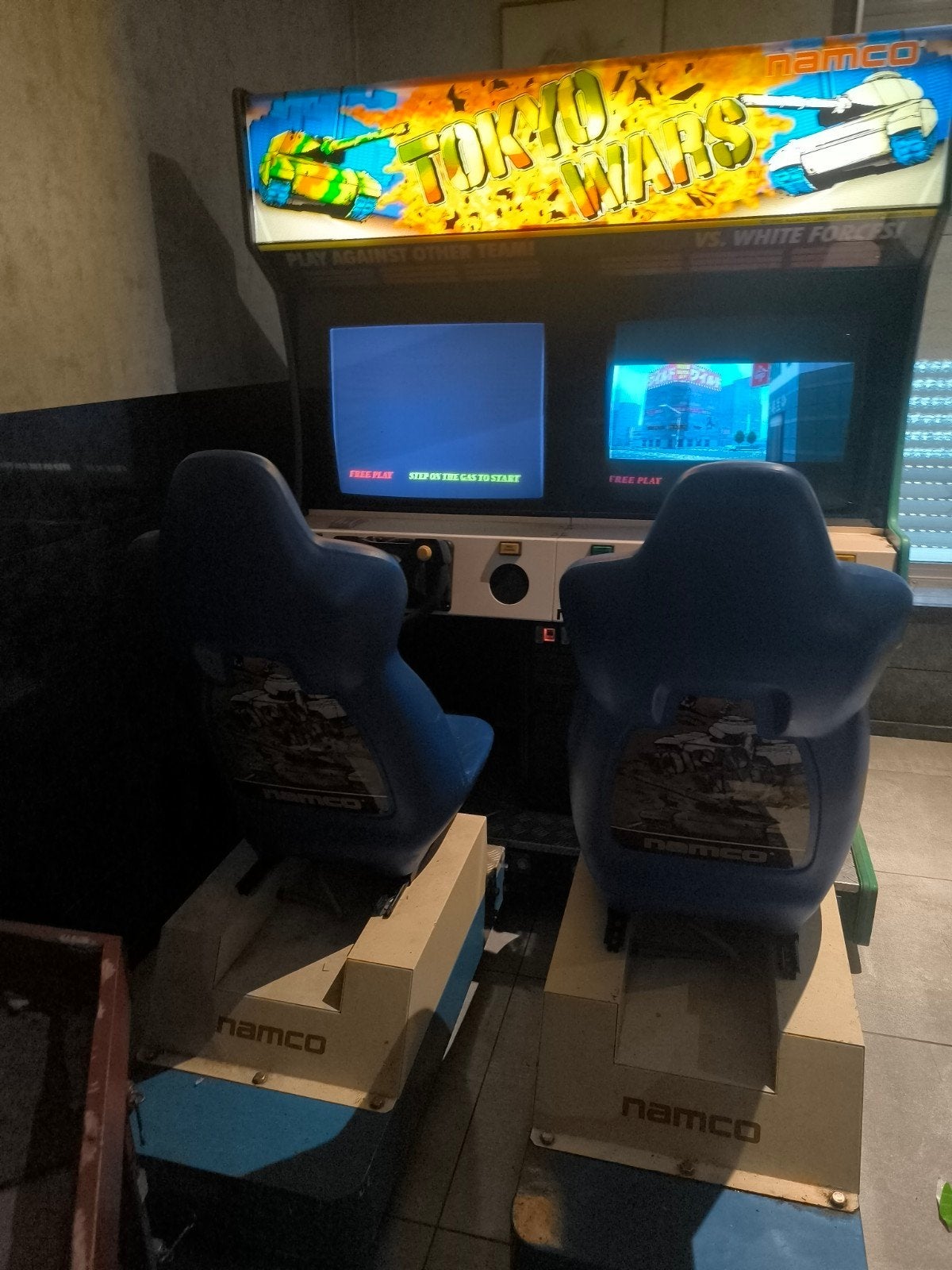 Tokyo wars, Ophalen