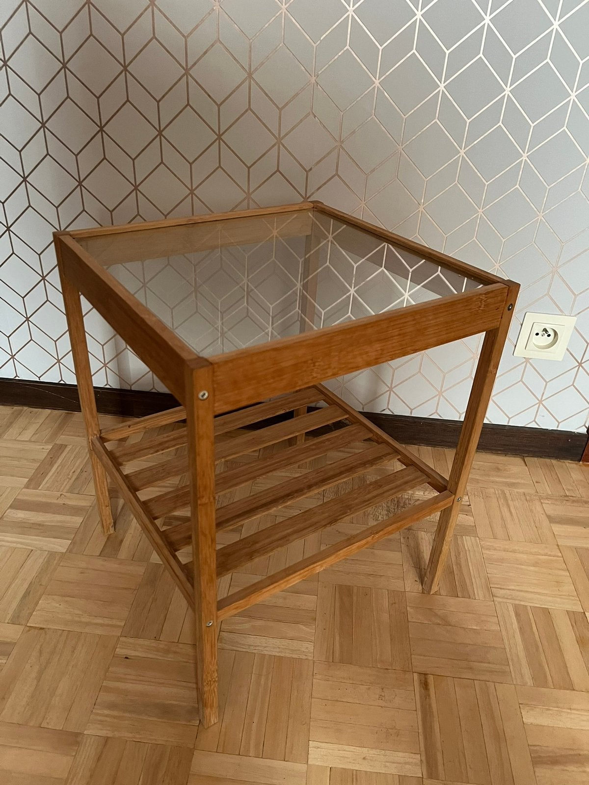 Petite table basse avec verre, Maison & Meubles, Enlèvement, Comme neuf, Verre
