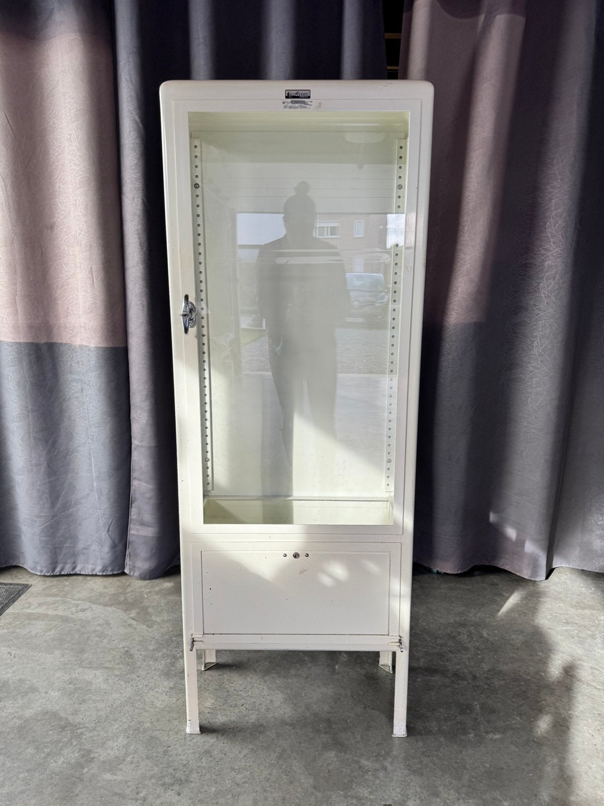 Vintage apotheekkast ManuBelge, Antiek en Kunst, Ophalen