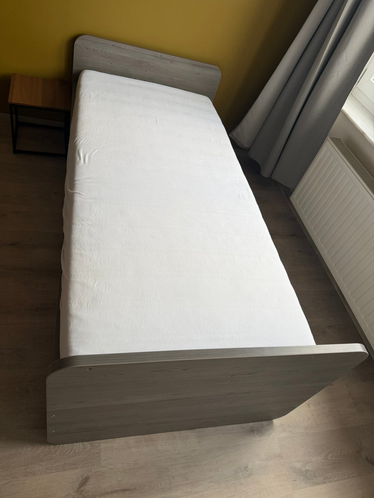 lit simple, 90 cm, Une personne, Brun, Enlèvement