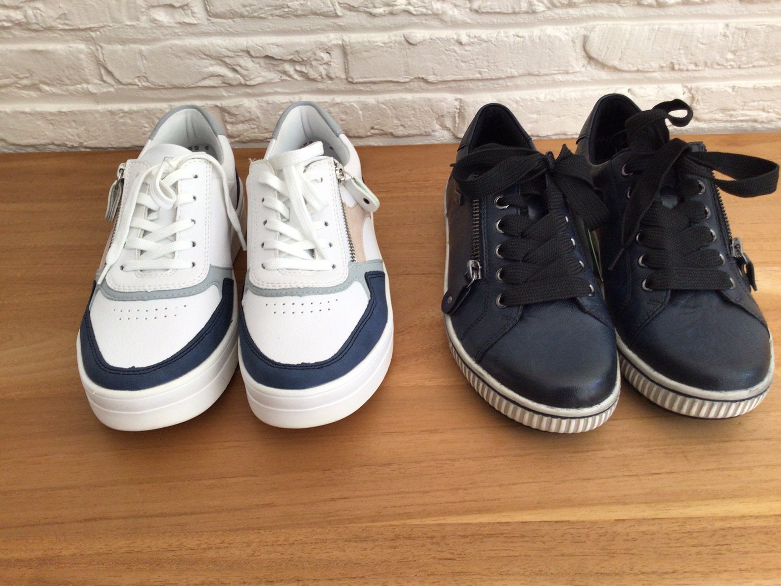 2 paar dames sneakers, Neuf, Enlèvement ou Envoi, Sneakers et Baskets, Remonte