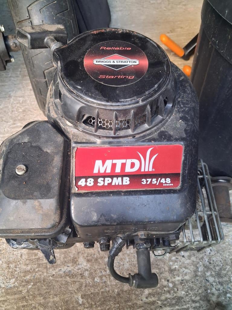 Motor grasmaaier (Briggs & Stratton); opmaak of onderdelen, Tuin en Terras, Ophalen, Gebruikt, Benzine-grasmaaier, Briggs & stratton