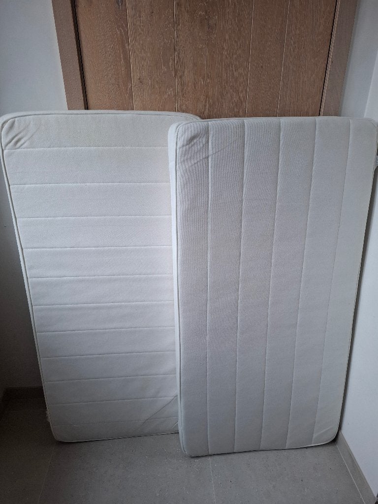 Matras babybed (2 stuks beschikbaar), Ophalen, Gebruikt, Minder dan 140 cm, Matras
