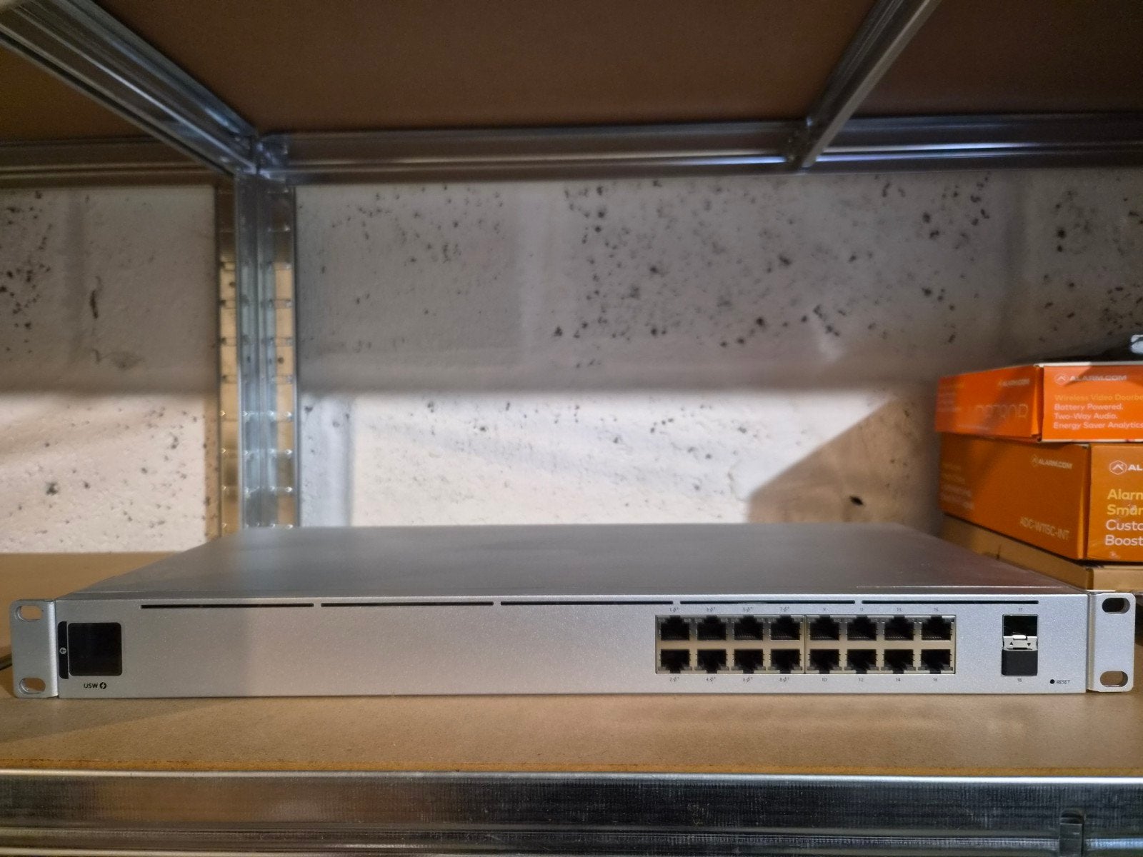 Ubiquiti UniFi USW-16-PoE Gen2 – Switch PoE+ 16 ports, Computers en Software, Ophalen of Verzenden, Ubiquiti, Store@ui.com, Zuid-Hollandlaan 7, 2596 Den Haag