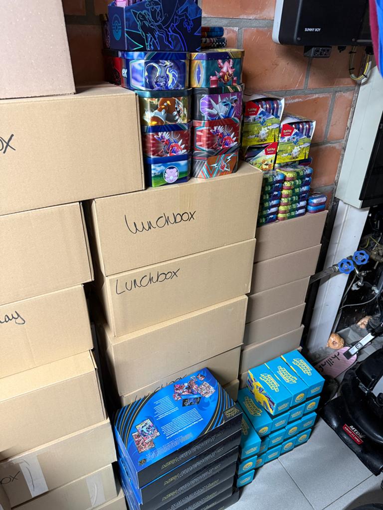 Un énorme lot de boîtes Pokémon VIDES, de boîtes à lunch, …, Enlèvement, Comme neuf