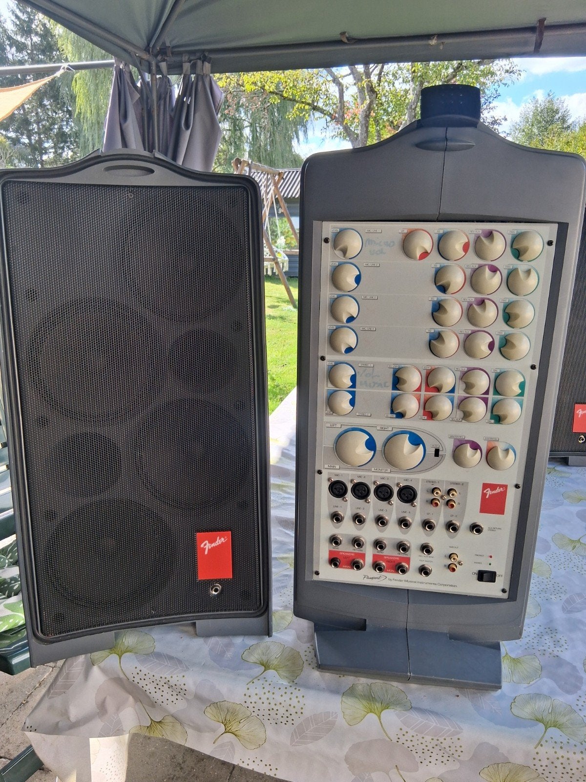 fender passeport 250, TV, Hi-fi & Vidéo, Enceintes, Autres marques, Câbles inclus, Enceinte de fête, Enlèvement