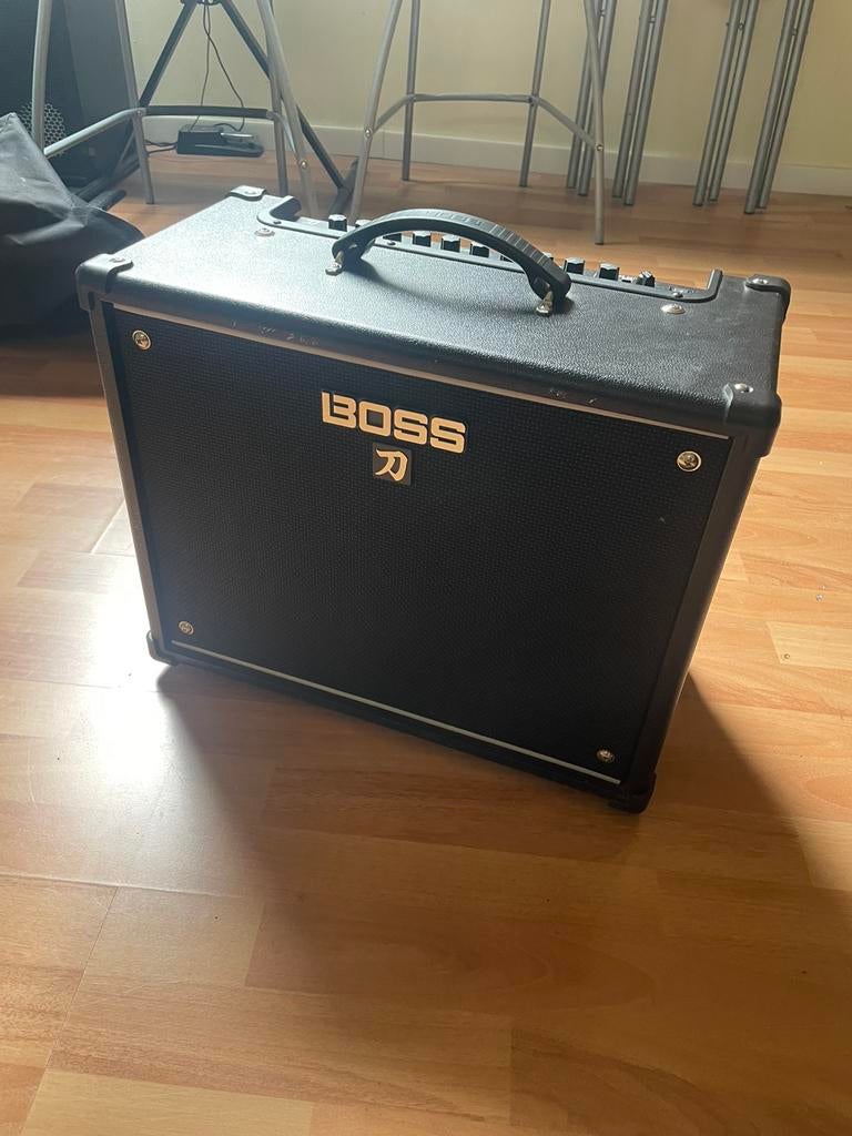 Boss Katana 50 MK 1 + HP externe, Musique & Instruments, Enlèvement ou Envoi, Comme neuf