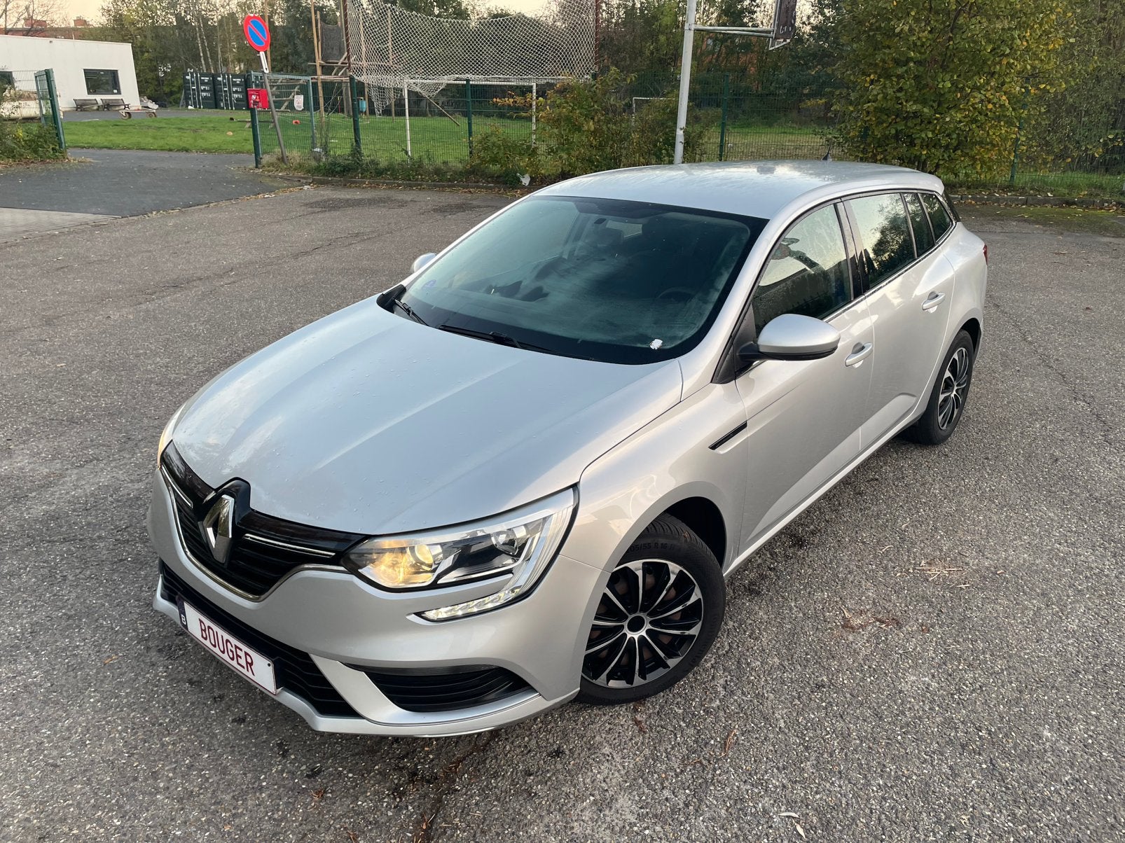 RENAULT MEGANE GRANDTOUR 1.2 ESSENCE | EURO 6b | CLIMA !, Achat, Euro 6, Boîte manuelle, Noir