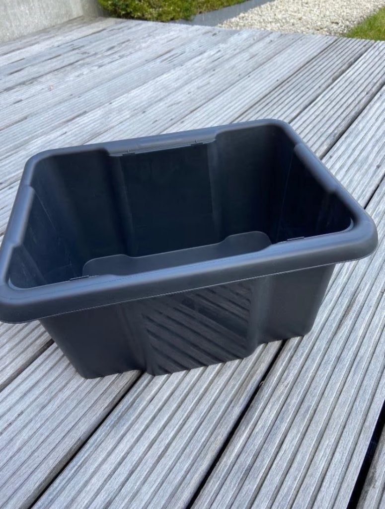 NIEUWE 4 zwarte bakken, Ophalen, Kunststof, Minder dan 30 cm, Minder dan 60 cm