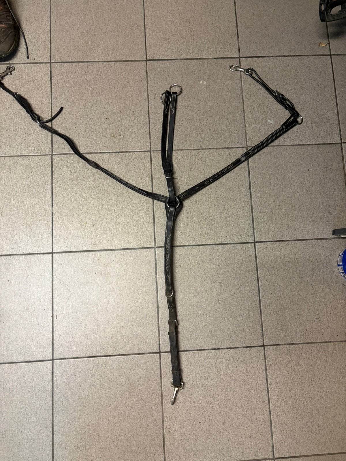 Martingaal maat cob, Ophalen, Gebruikt, Springen, Zwart