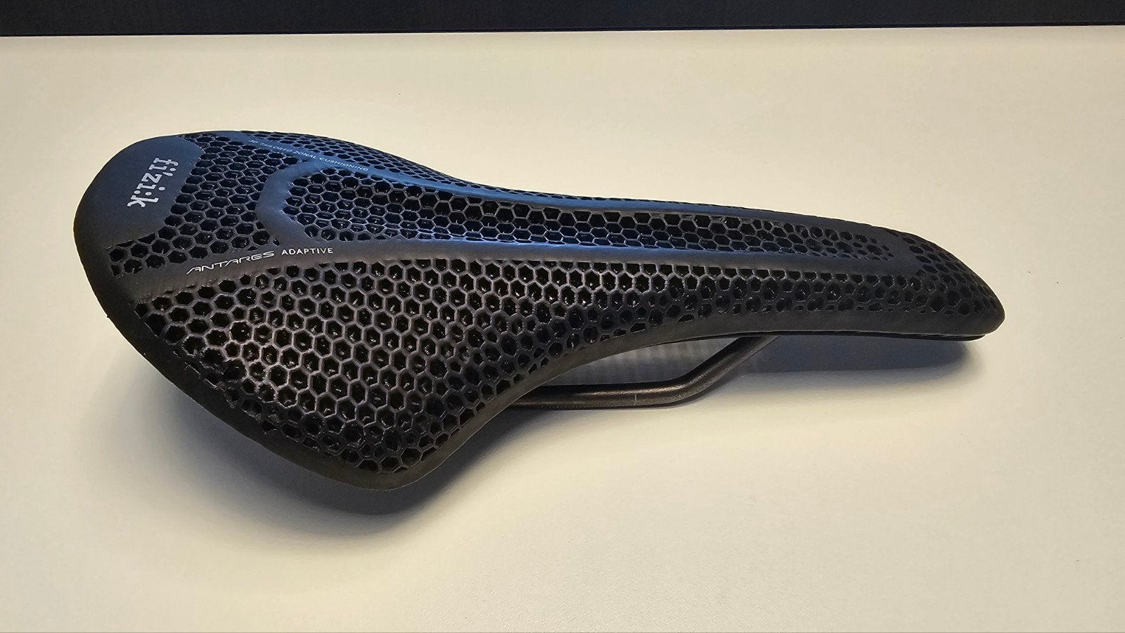 Fizik Vento Antares 3D Adaptive 140mm, Vélos & Vélomoteurs, Enlèvement ou Envoi, Comme neuf, Selle, Fizik
