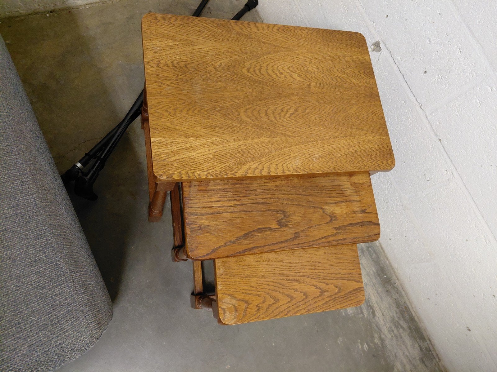 tables d'appoint
le plus petit mesure 30 x 41
Le plus grand, Enlèvement