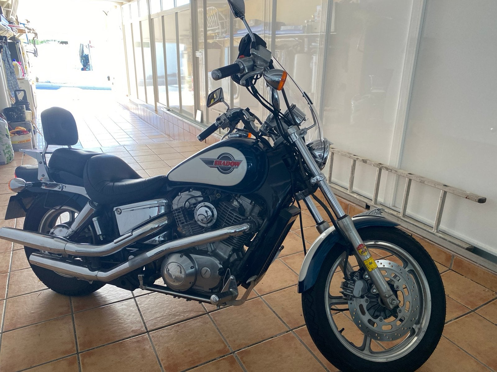 Magnifique HONDA SHADOW 1100. Bwj 1993. 15000 km à Ténériffe, Occasion, 2 cylindres, Particulier, 1100 cm³
