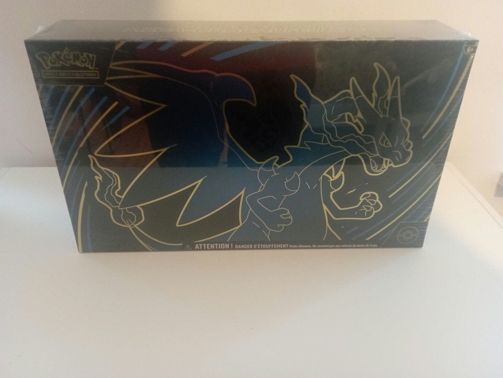 Pokémon UPC Dracaufeu x, Hobby & Loisirs créatifs, Enlèvement ou Envoi, Neuf, Booster box, Foil