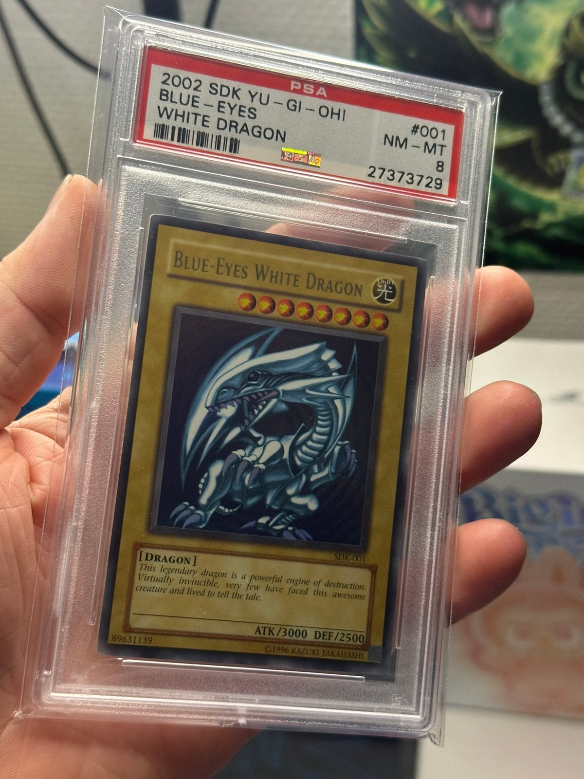 Blue-Eyes White Dragon Yu-Gi-Oh! PSA 8 NM-MT, Enlèvement ou Envoi, Comme neuf