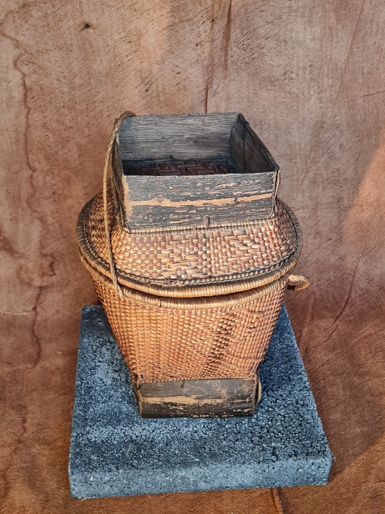 Magnifique panier en osier, Kivu, RDC, Fait main, Afrique, Enlèvement ou Envoi, Matériau naturel
