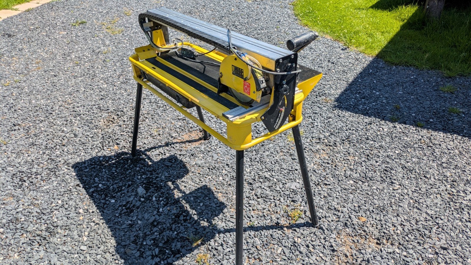 Coupe-carrelage électrique Far Tools TCR 720B, Bricolage & Construction, Dalles & Carrelages