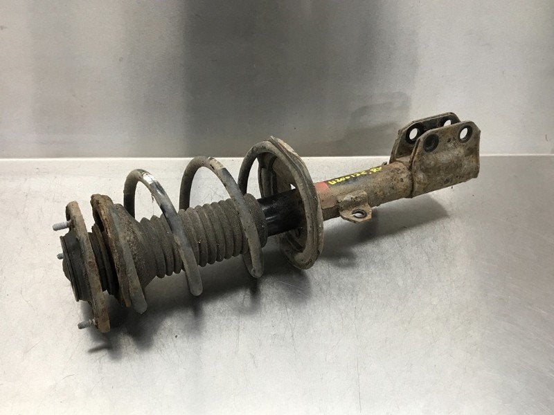 JAMBE DE FORCE AVANT DROIT Toyota Corolla Verso (R10 / 11), Utilisé, Toyota