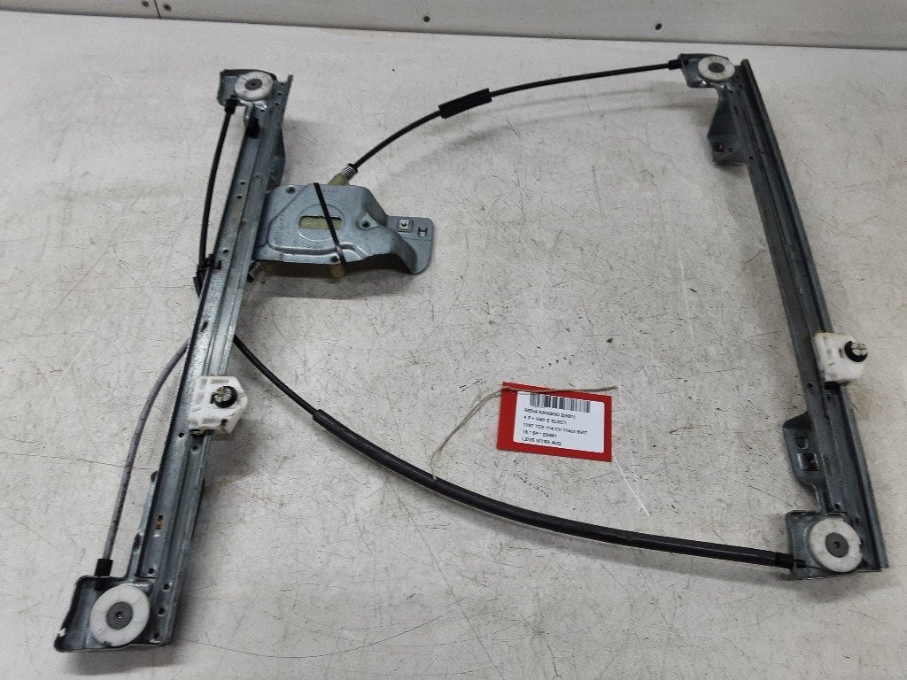VITRE MECANISME AVANT GAUCHE Kangoo / Grand Kangoo (KW), Autos : Pièces & Accessoires, Renault, Mevr. I. Hauben, Utilisé, Rue de l'Espoir 34 34
4030  GRIVEGNÉE, BE