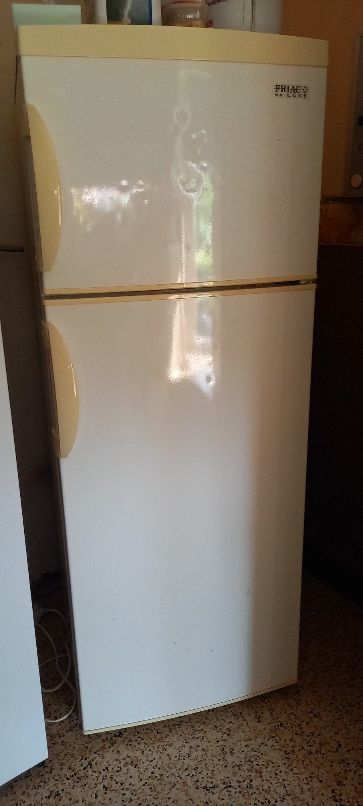 frigo + surgélateur      Friac, Electroménager, Enlèvement