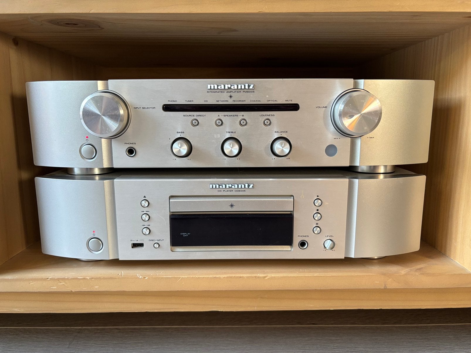 Ensemble HiFi Marantz Kef + pieds Norstone +câbles Wireworld, Enlèvement, Comme neuf, Lecteur CD, Autres marques