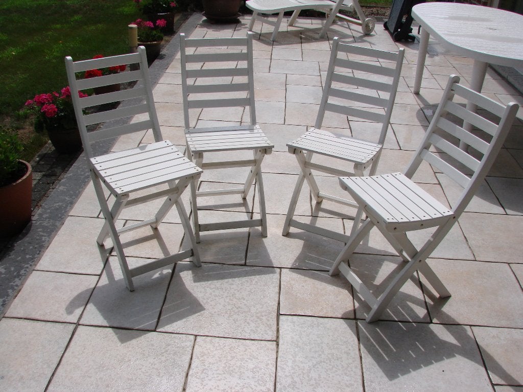 4 witte klapstoeltjes  (camping of mobilhome), Jardin & Terrasse, Chaises de jardin, Enlèvement, Utilisé, Bois, Pliant