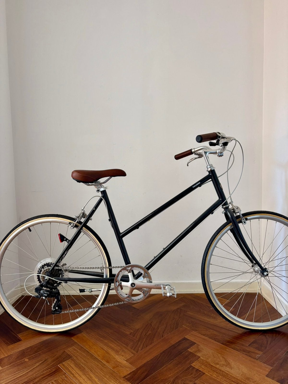 Schitterende Tokyobike Bisou — Chique en lichte stadsfiets, Fietsen en Brommers, Ophalen, 53 tot 56 cm, Velgrem, Versnellingen