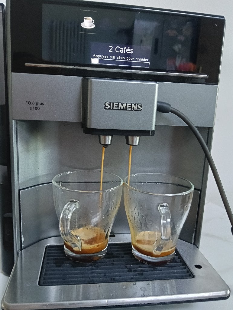 Siemens EQ.6 plus - Machine expresso automatique broyeur, Réservoir d'eau amovible, Enlèvement ou Envoi, Café en grains, 2 à 4 tasses