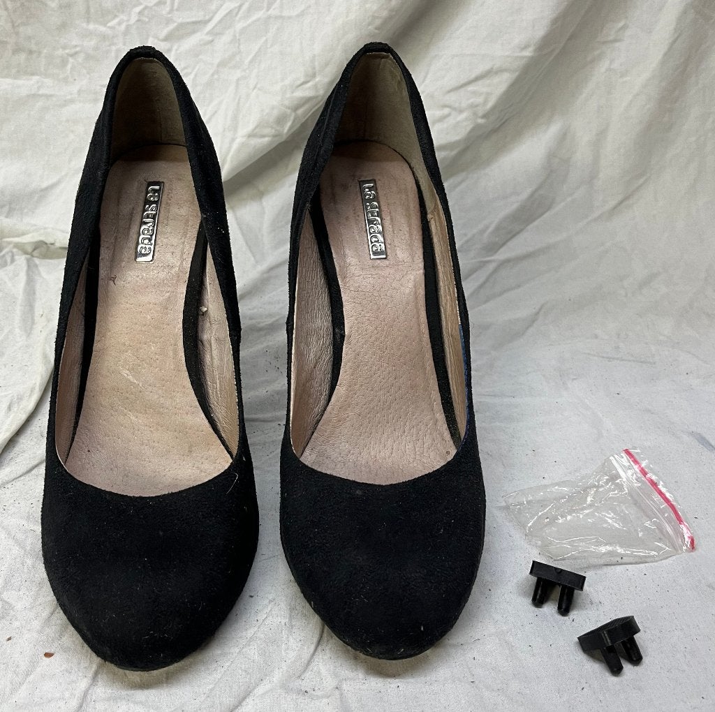 Escarpins en daim/cuir noirs avec protège-talons de rechange, La strada, Escarpins, Comme neuf, Enlèvement