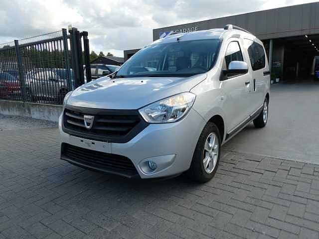 Dacia Dokker 1.2 i benzine 115pk 5pl Business Luxe '16, Autos, 1197 cm³, Achat, Euro 6, Boîte manuelle