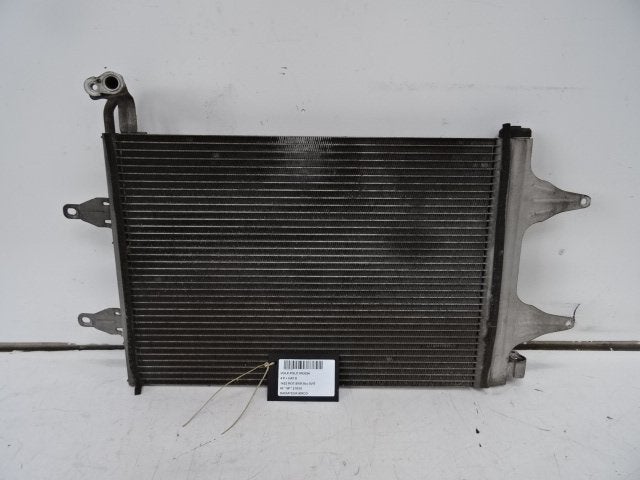 RADIATEUR AIRCO Volkswagen Polo IV (9N1 / 2/3) (6Q0820411K), Gebruikt, Volkswagen, Mevr. I. Hauben, Rue de l'Espoir 34 34
4030  GRIVEGNÉE, BE