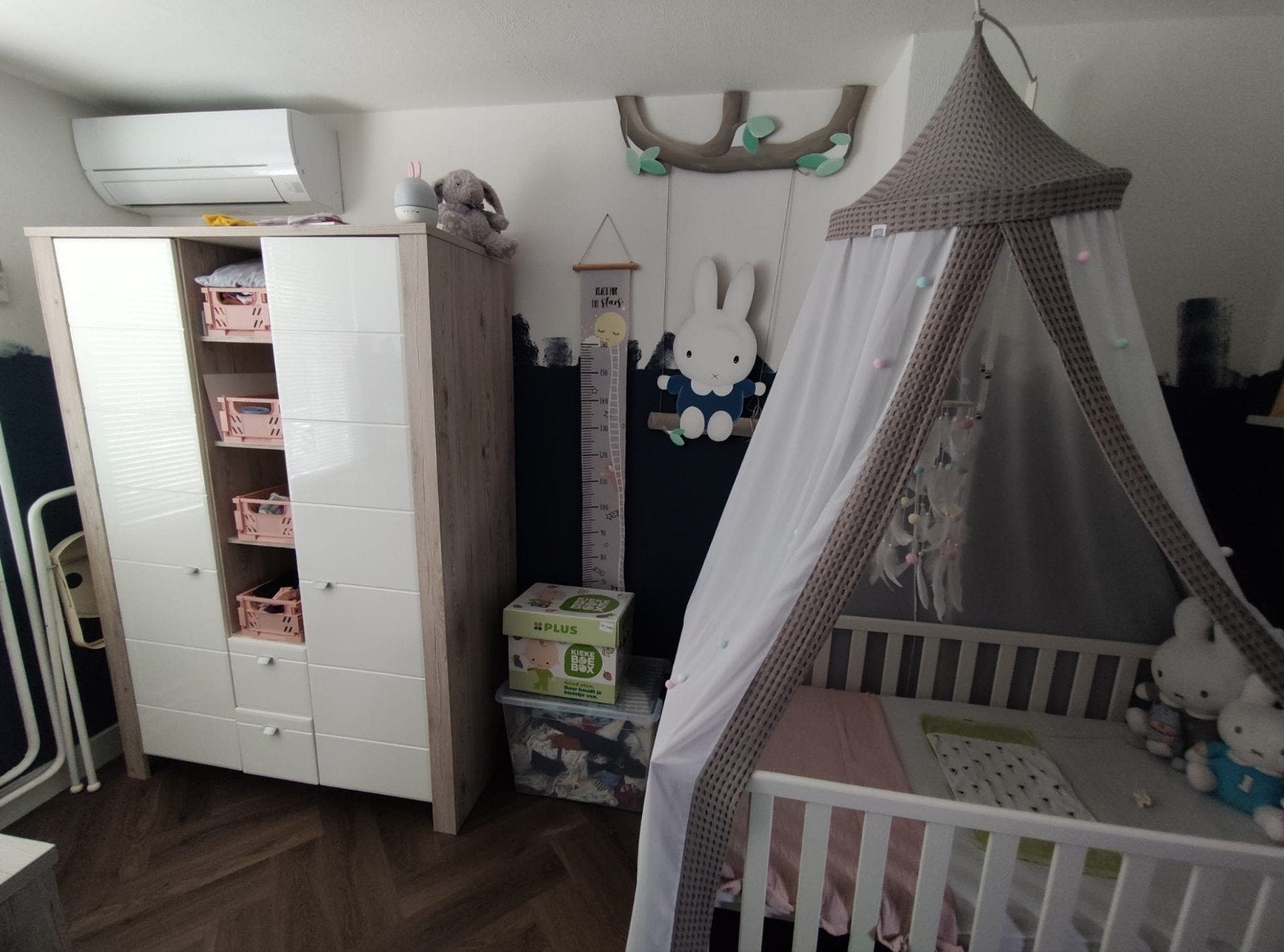 Complete Babykamer: Ledikant, Commode en Kledingkast, Kinderen en Baby's, Kinderkamer | Complete kinderkamers, Ophalen