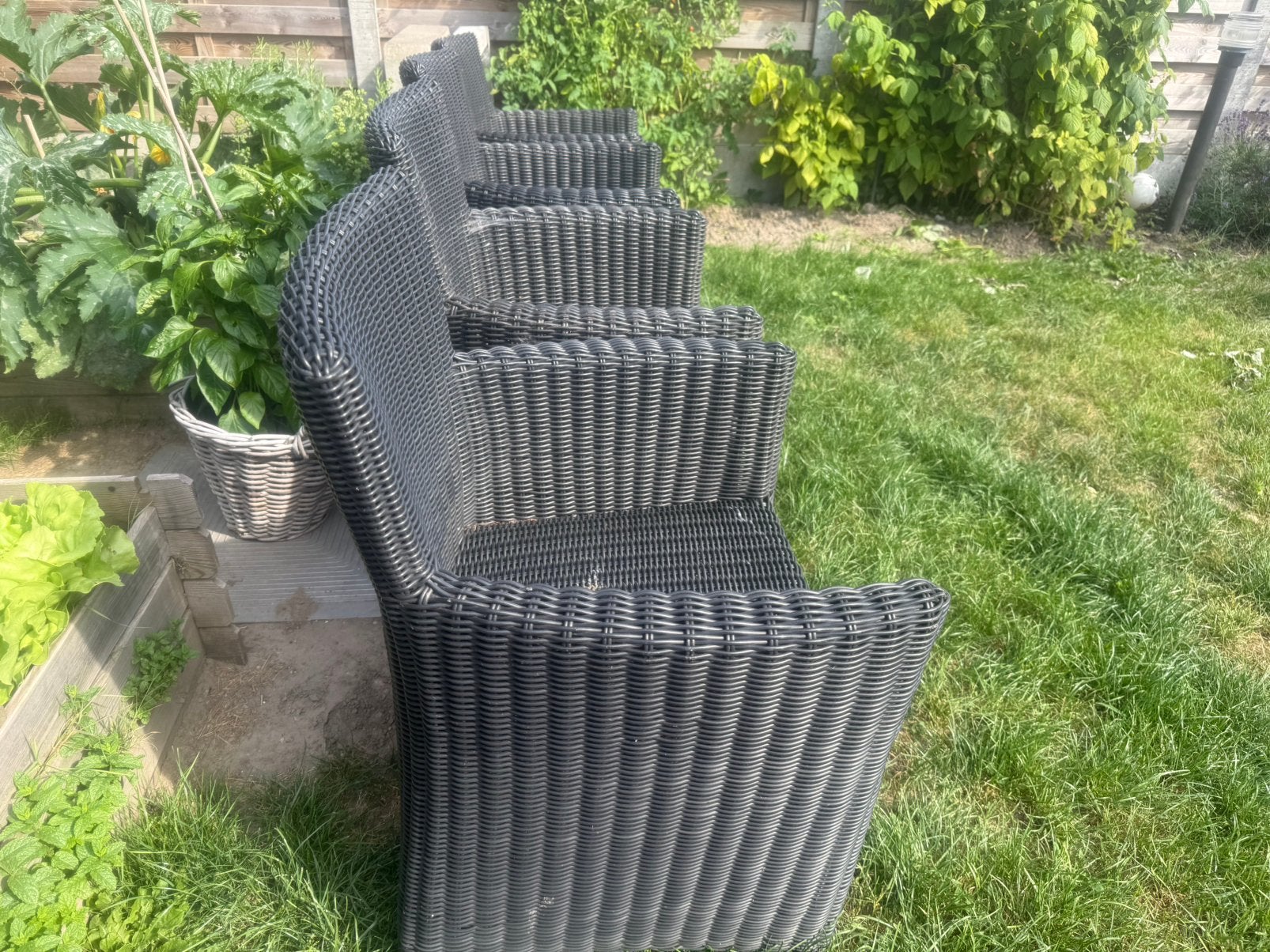 4 stevige, rieten tuinstoelen van het merk BRISTOL, Ophalen, Zo goed als nieuw