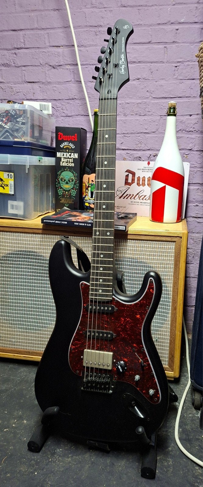 Harley Benton st-20hss met pickup upgrade, Muziek en Instrumenten, Ophalen, Zo goed als nieuw, Solid body, Overige merken
