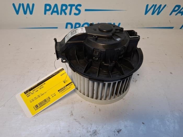 Kachel Ventilatiemotor van een Seat Mii, Gebruikt, -, -, Ophalen of Verzenden