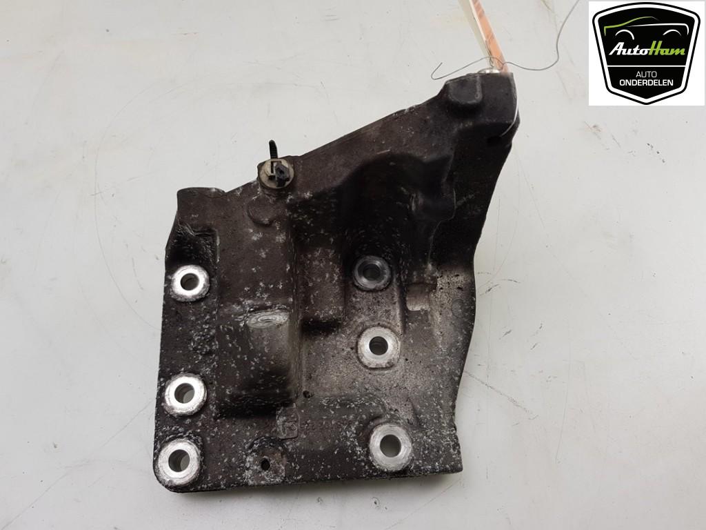 MOTORSTEUN Porsche Panamera (970) (01-2009/12-2016), Gebruikt, Porsche