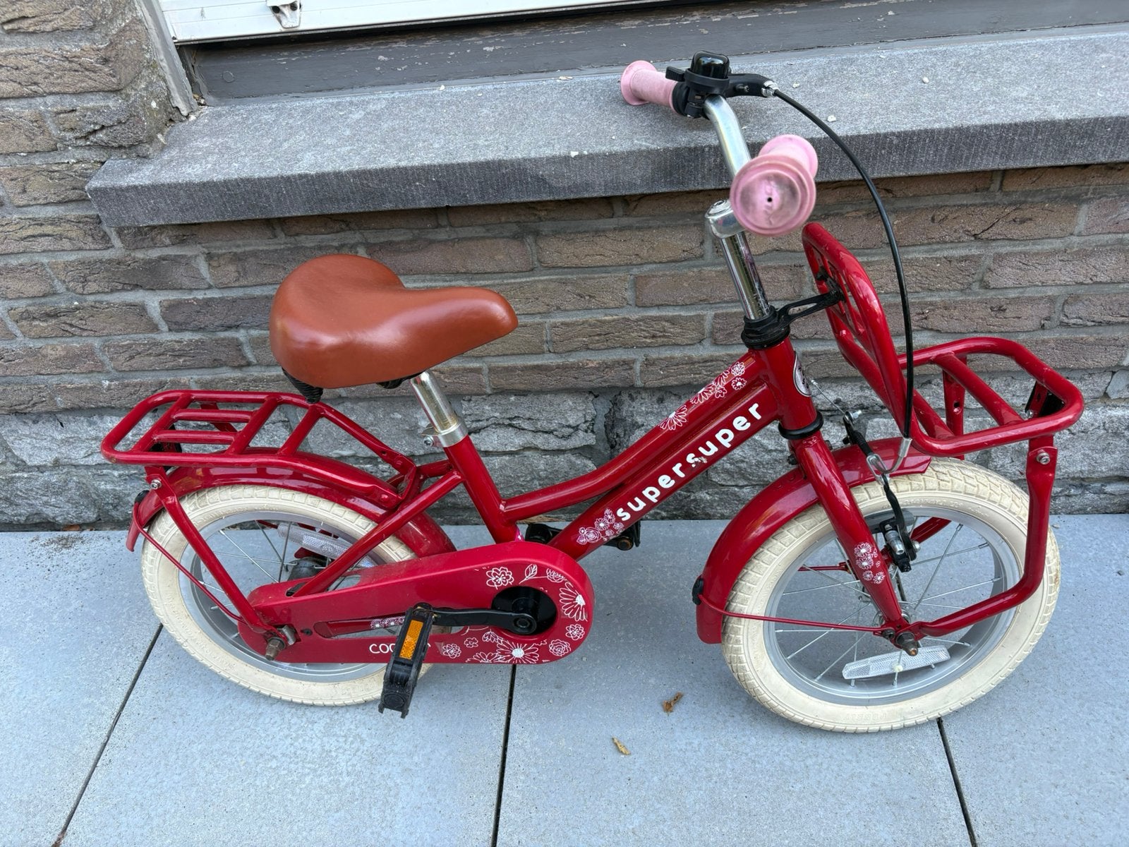Mooie rode kinderfiets 14 inch incl steunwieltjes, Ophalen, Zo goed als nieuw