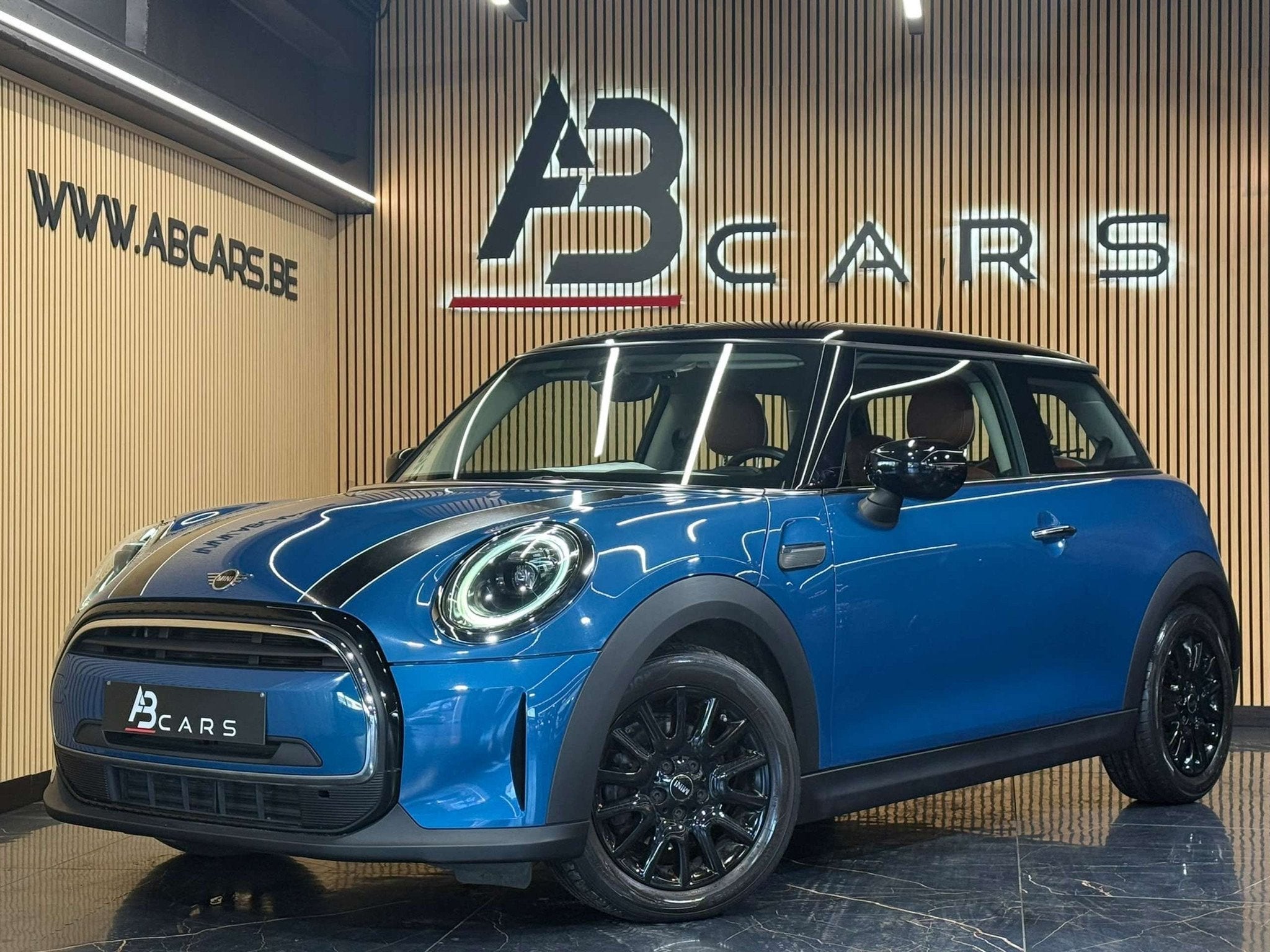 MINI Cooper 1.5i * BOITE AUTO * GARANTIE 12 MOIS * FACE LIFT, Autos, Achat, 1610 kg, Euro 6, Entreprise