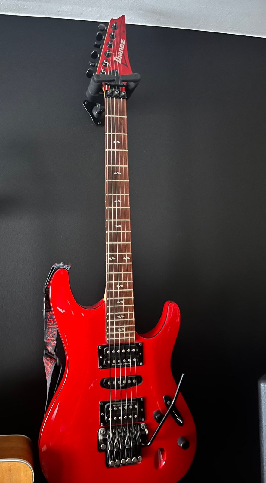 Ibanez serie S, Enlèvement, Comme neuf