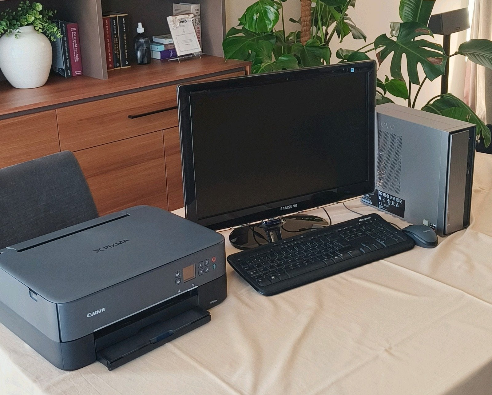 Bundel : Lenovo desktop + Samsung 23" scherm + Canon AIO pri, Computers en Software, Ophalen, Met monitor, 8 GB, Zo goed als nieuw