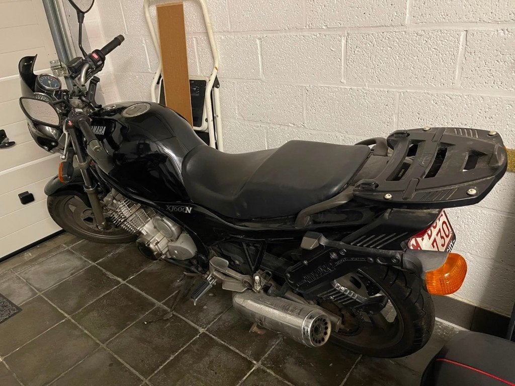 Yamaha XJ600N,600cc, Enlèvement
