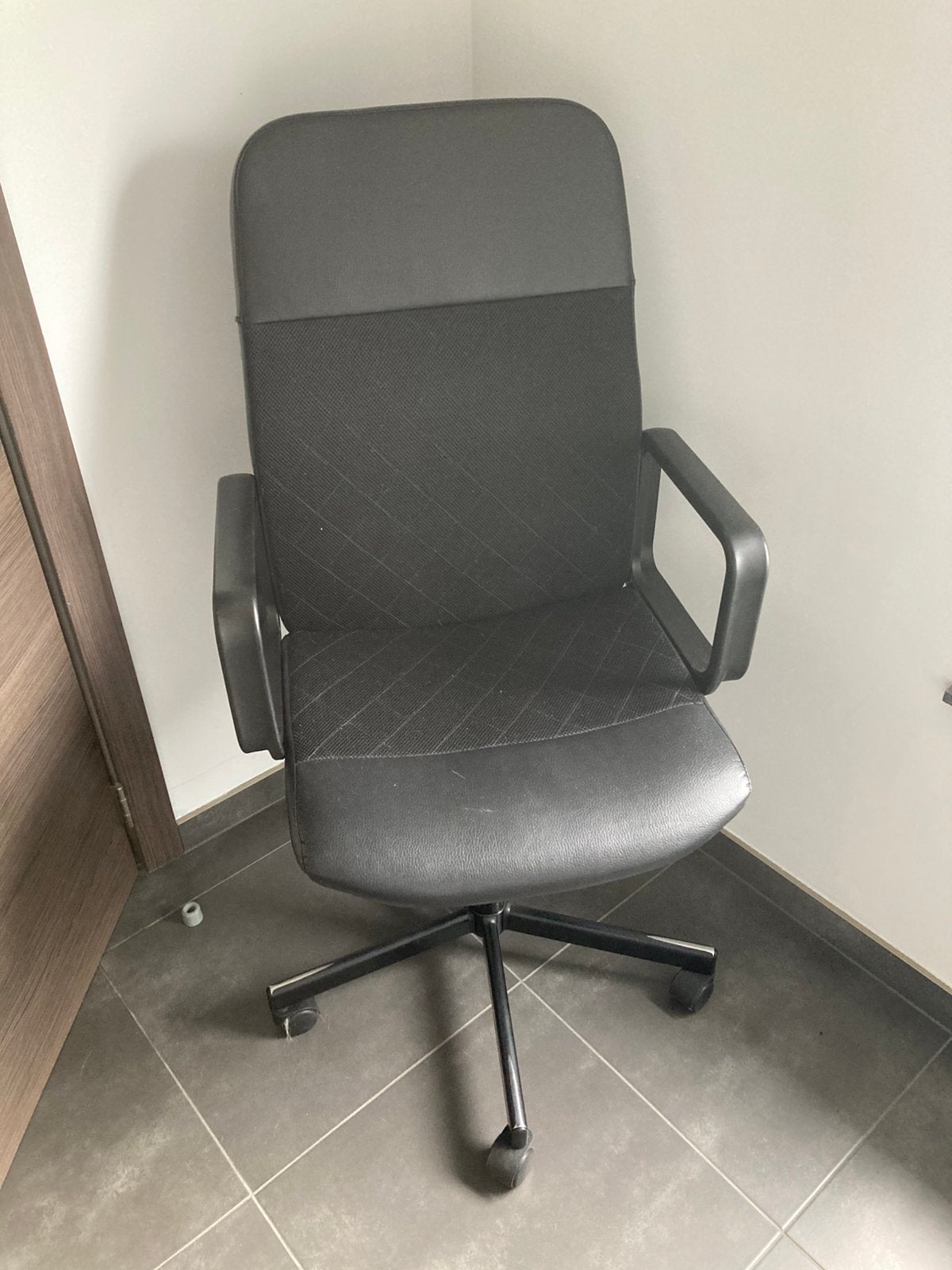 Chaise de bureau, Huis en Inrichting, Bureaustoelen, Ophalen, Gebruikt, Zwart, Bureaustoel